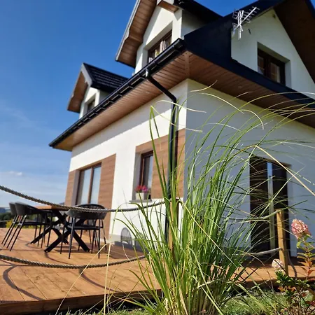 Dom wakacyjny Dziewięćsił &chaber _domki Blisko Lasu Grywald