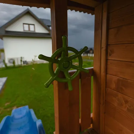 Dom wakacyjny Dziewięćsił &chaber _domki Blisko Lasu *