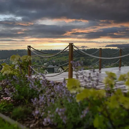 Dom wakacyjny Dziewięćsił &chaber _domki Blisko Lasu *