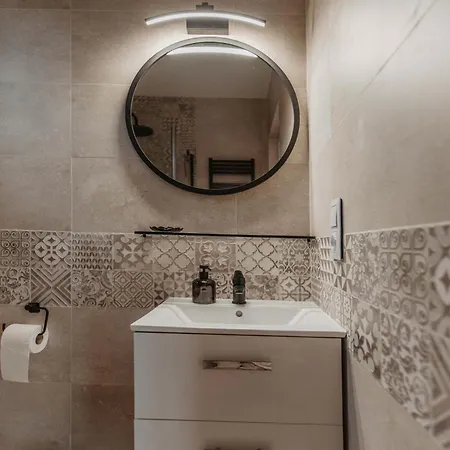 Dziewięćsił &chaber _domki Blisko Lasu